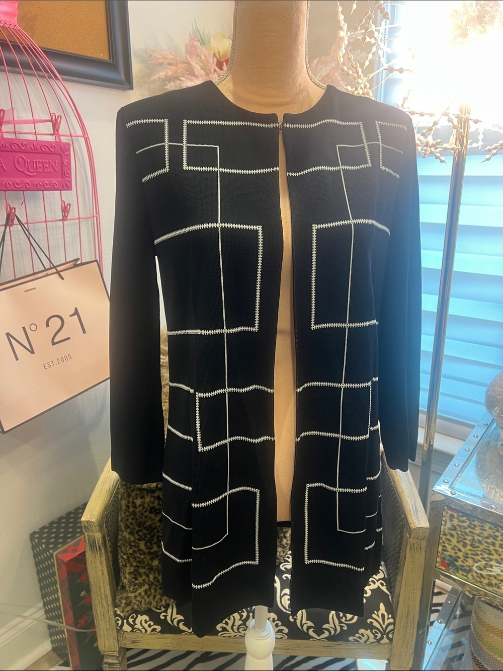 Misook Sweater Women Small Black Cardigan Artsy Geometric Top Clasp Longline.NWT